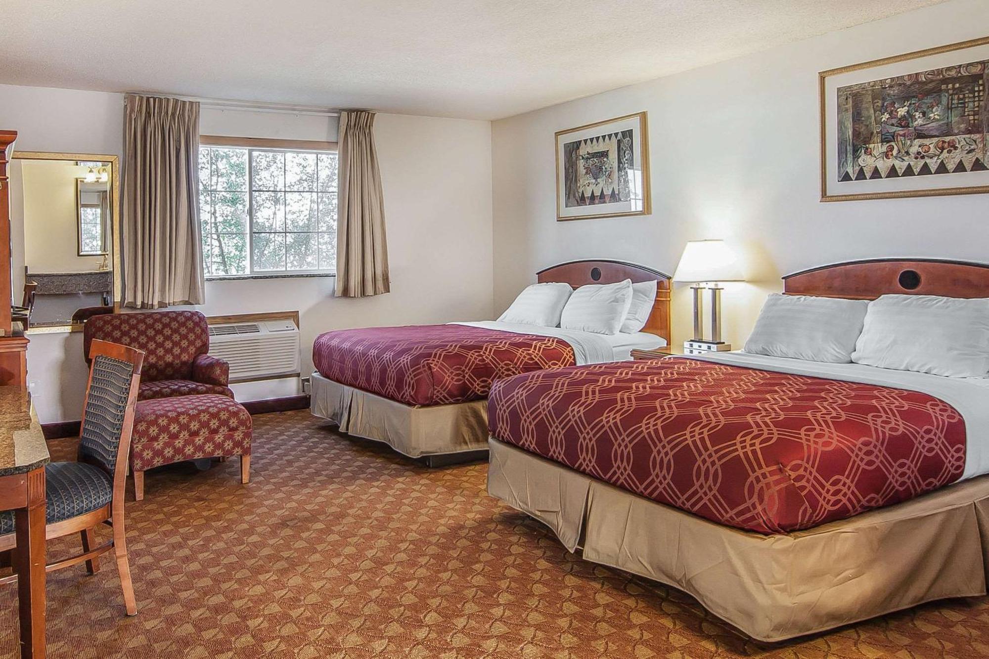 Econo Lodge Inn & Suites Мадрас Екстер'єр фото