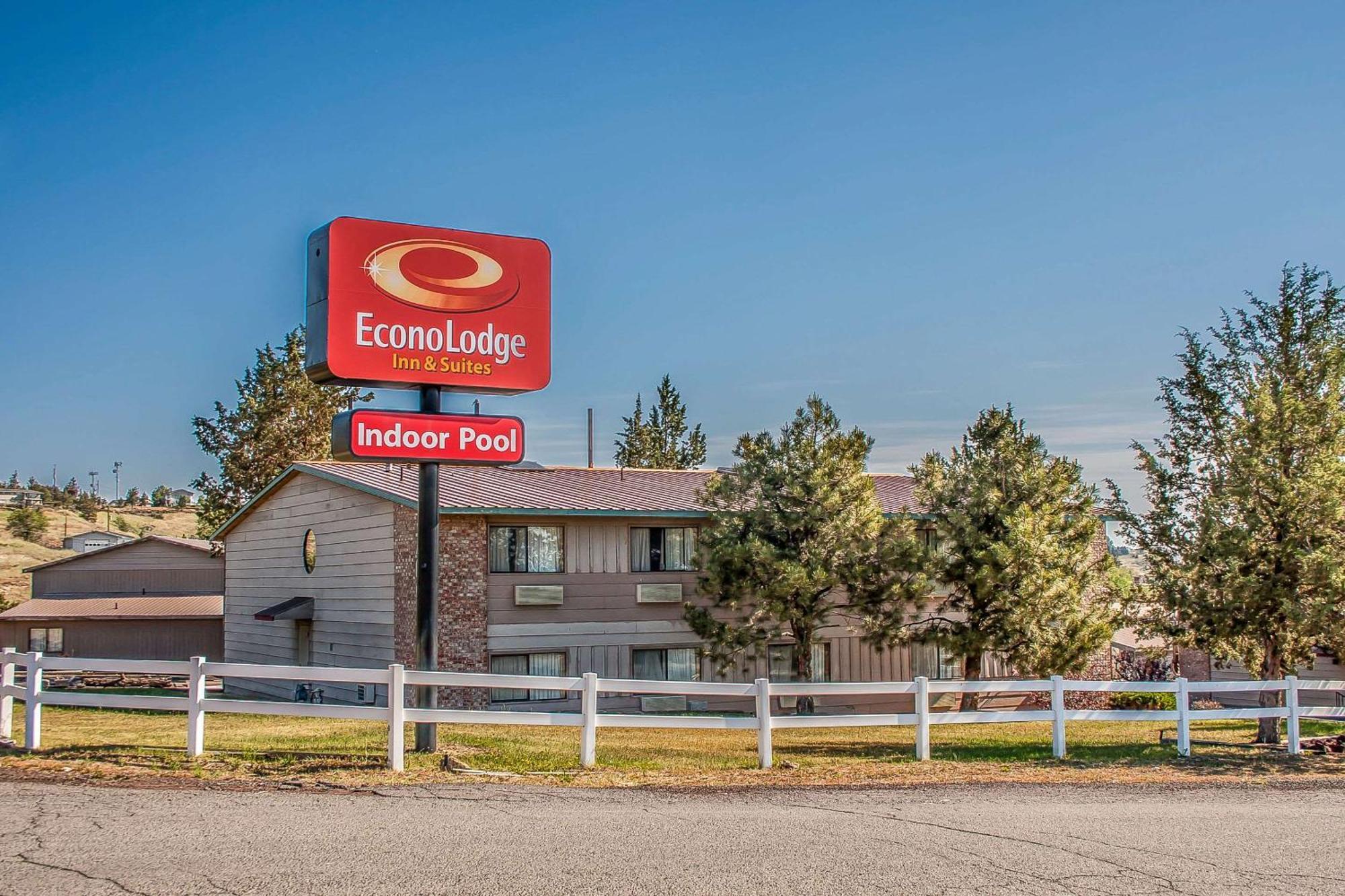 Econo Lodge Inn & Suites Мадрас Екстер'єр фото